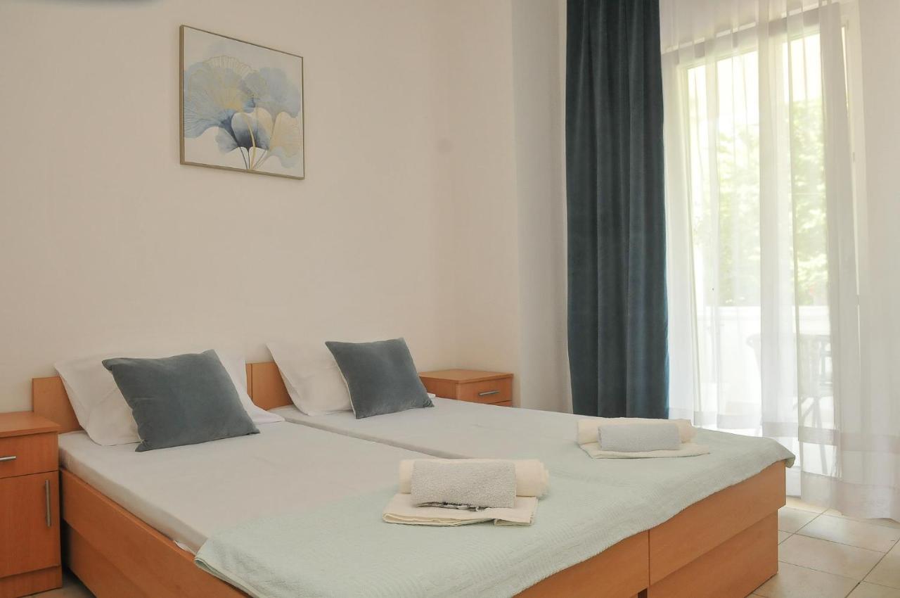 Guest House Markovic Будва Екстер'єр фото