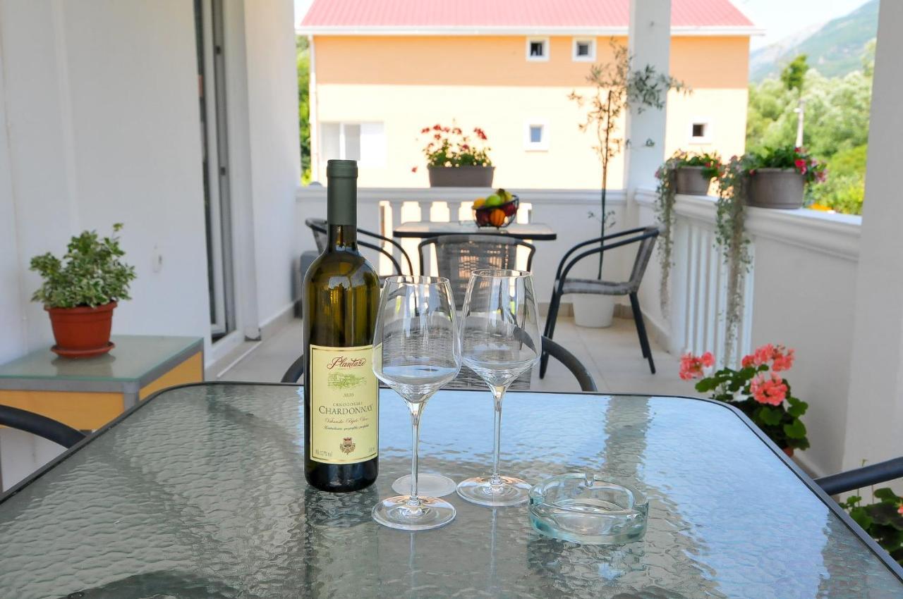 Guest House Markovic Будва Екстер'єр фото