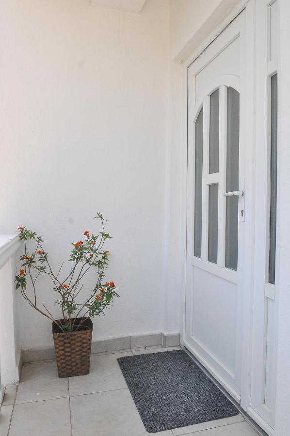 Guest House Markovic Будва Екстер'єр фото