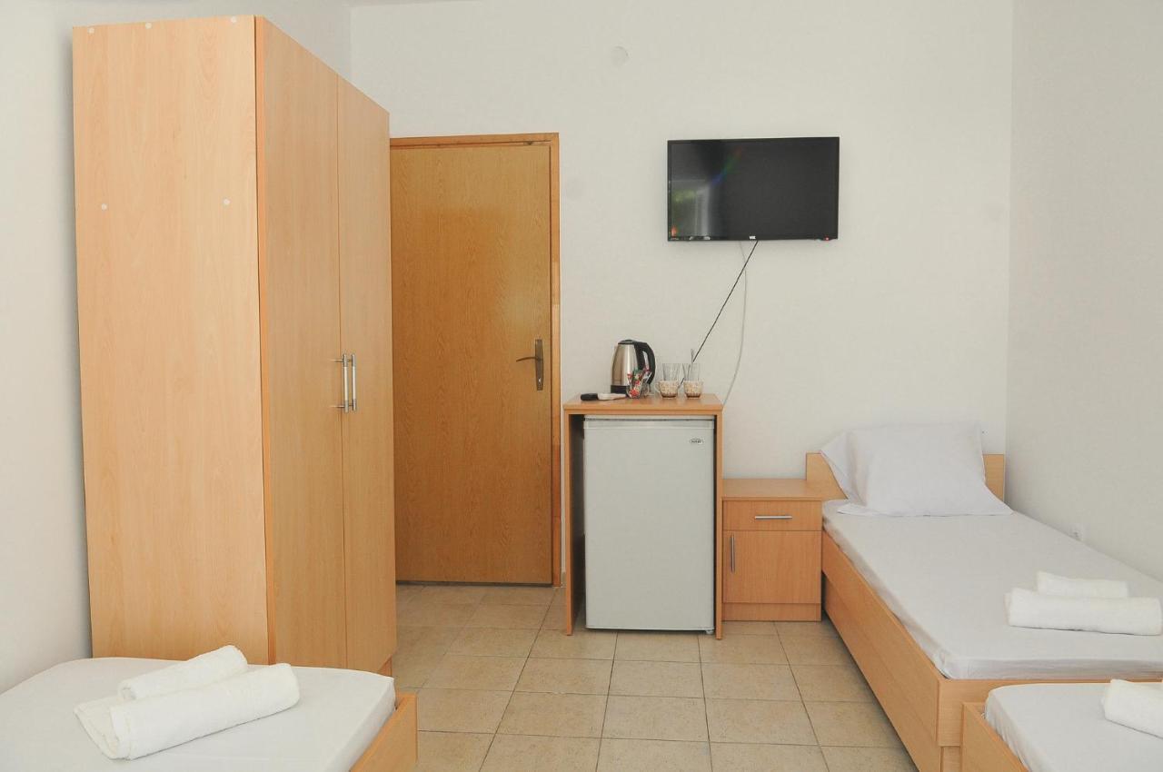 Guest House Markovic Будва Екстер'єр фото